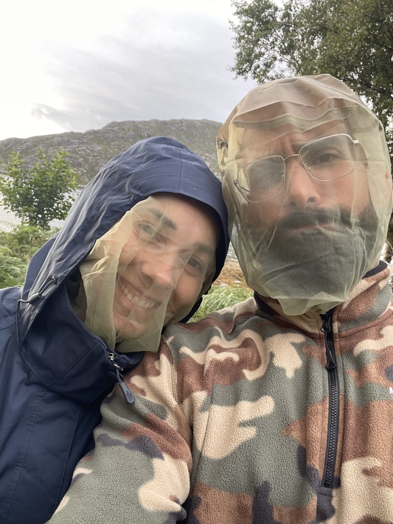 Adrien et Pauline avec moustiquaires de tête