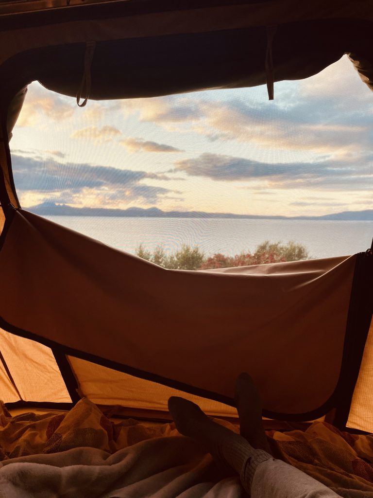 vue intérieure tente de toit