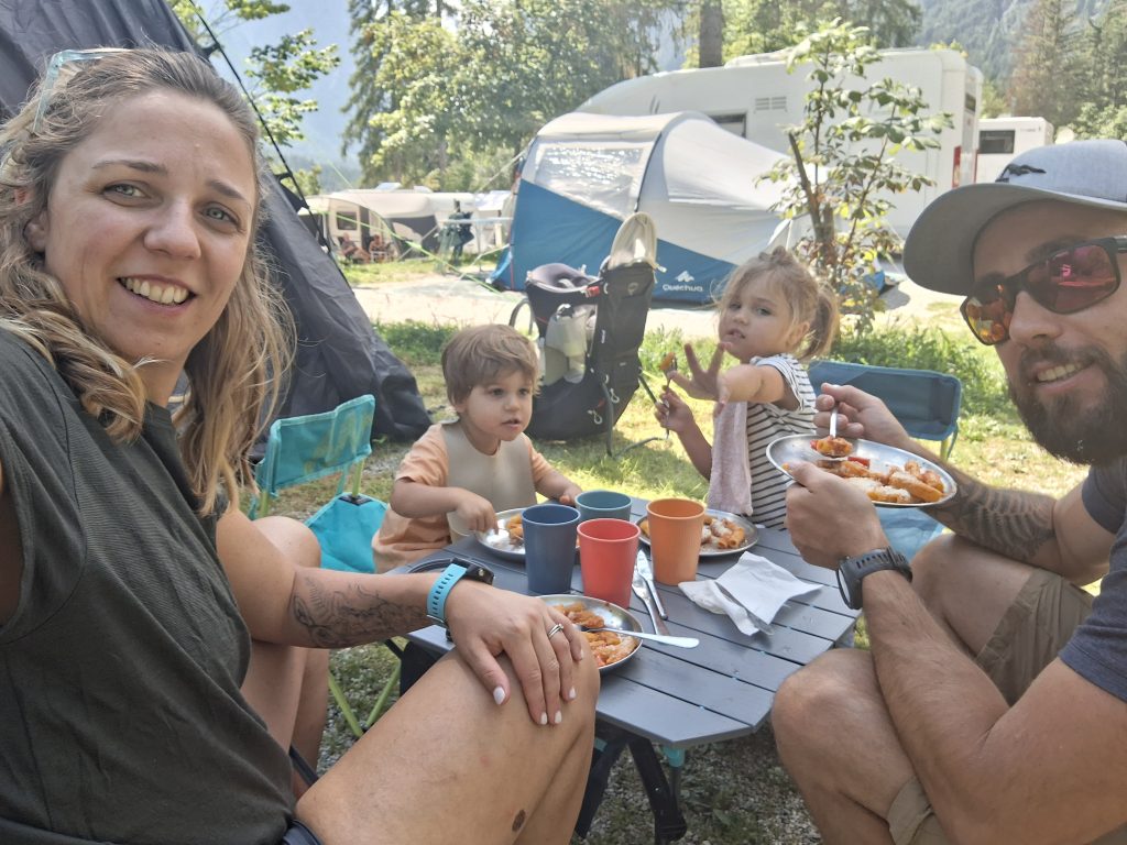 voyage en tente de sol en famille