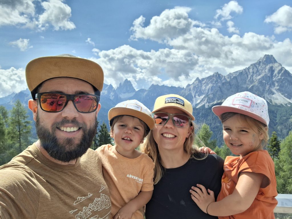 Photo de famille dans les Dolomites