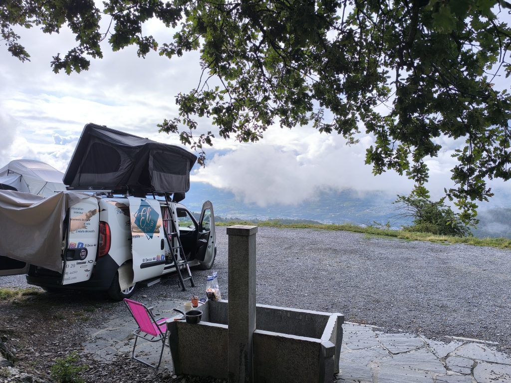 bivouac avec tente de toit rigide